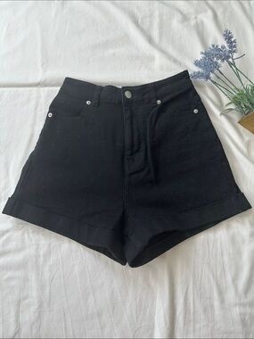 Browny Standard High-Rise Black Women's Shorts - Classic Summer Staple